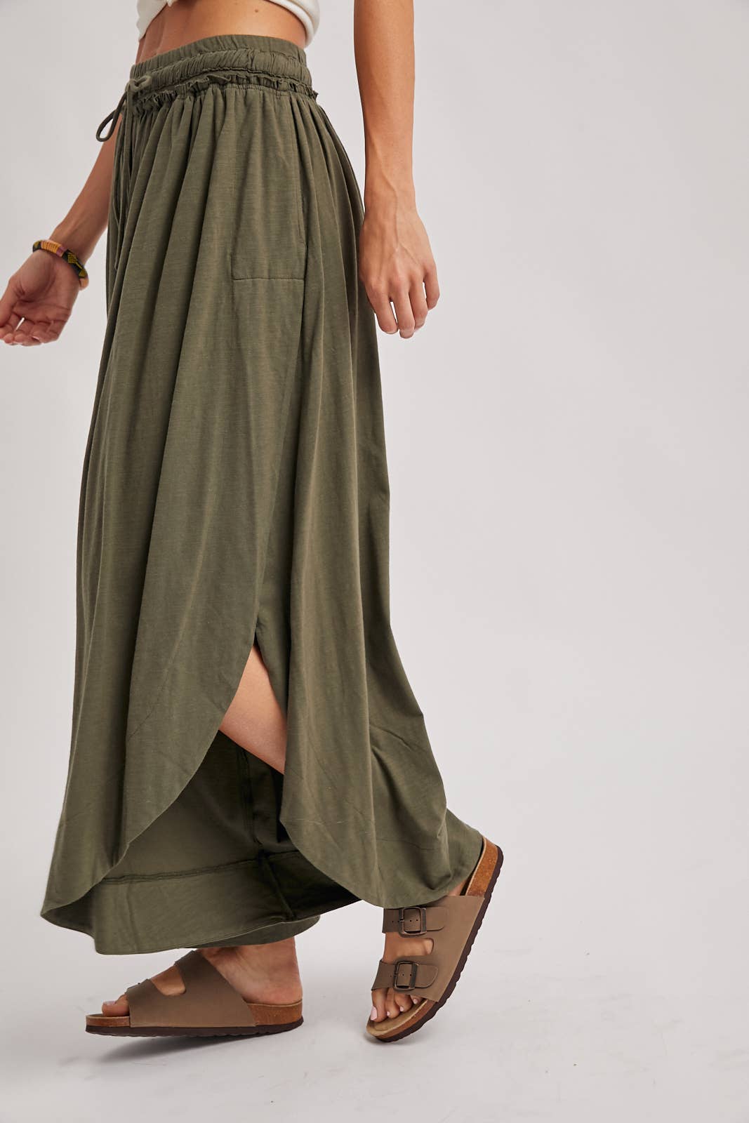 BOHEMIAN SIDE SLIT ROUNDED HEM WIDE LEG PANTS