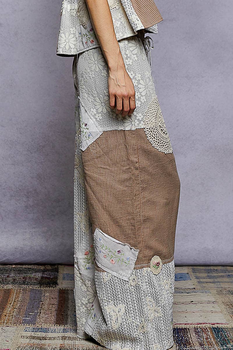 Solid Lace Patch Detail Woven Pants