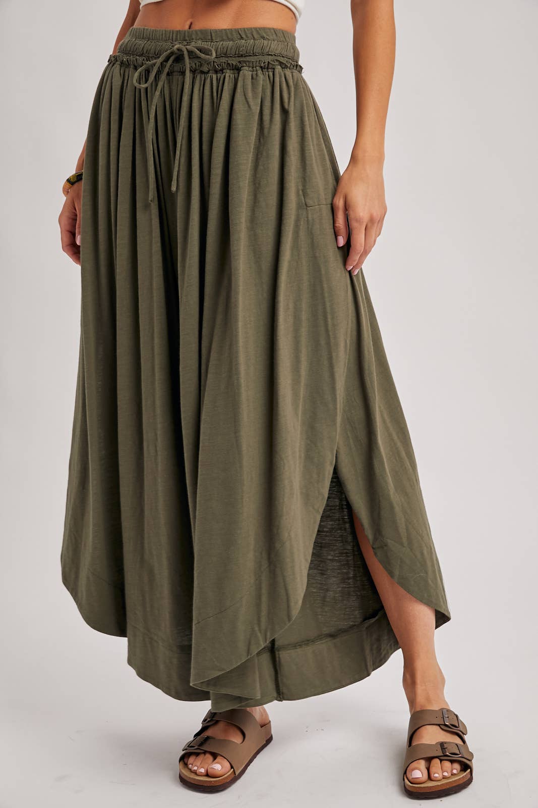 BOHEMIAN SIDE SLIT ROUNDED HEM WIDE LEG PANTS