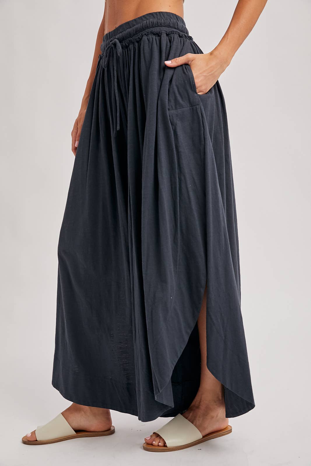 BOHEMIAN SIDE SLIT ROUNDED HEM WIDE LEG PANTS
