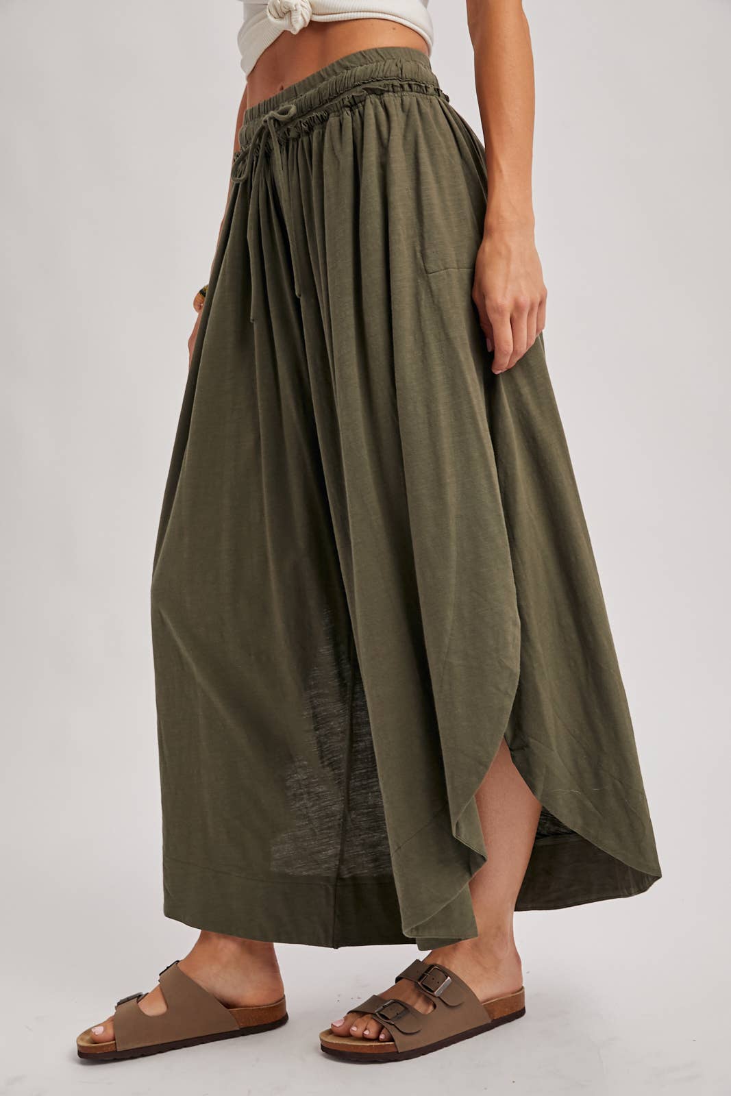 BOHEMIAN SIDE SLIT ROUNDED HEM WIDE LEG PANTS