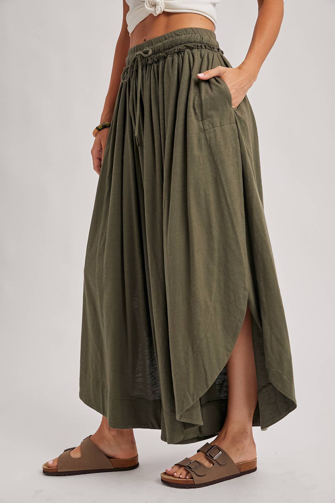 BOHEMIAN SIDE SLIT ROUNDED HEM WIDE LEG PANTS